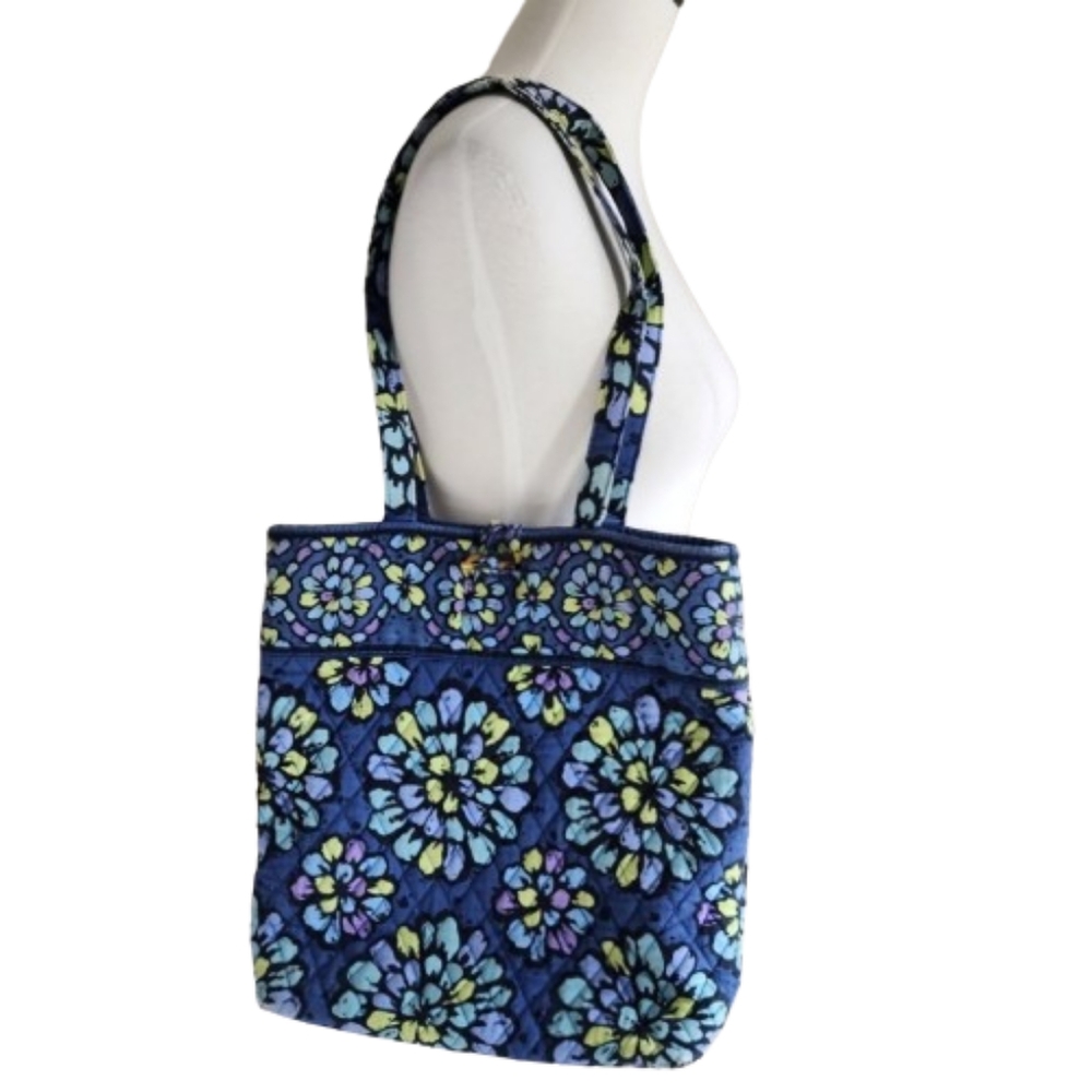 Vera Bradley Indigo Pop blue flower quilted tote bag Shoulder Bag